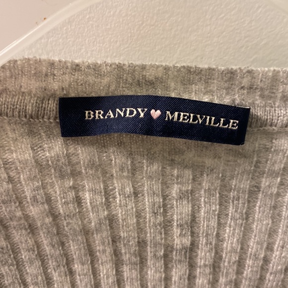 Brandy Melville Milena Grey Sweater - Picture 3 of 3